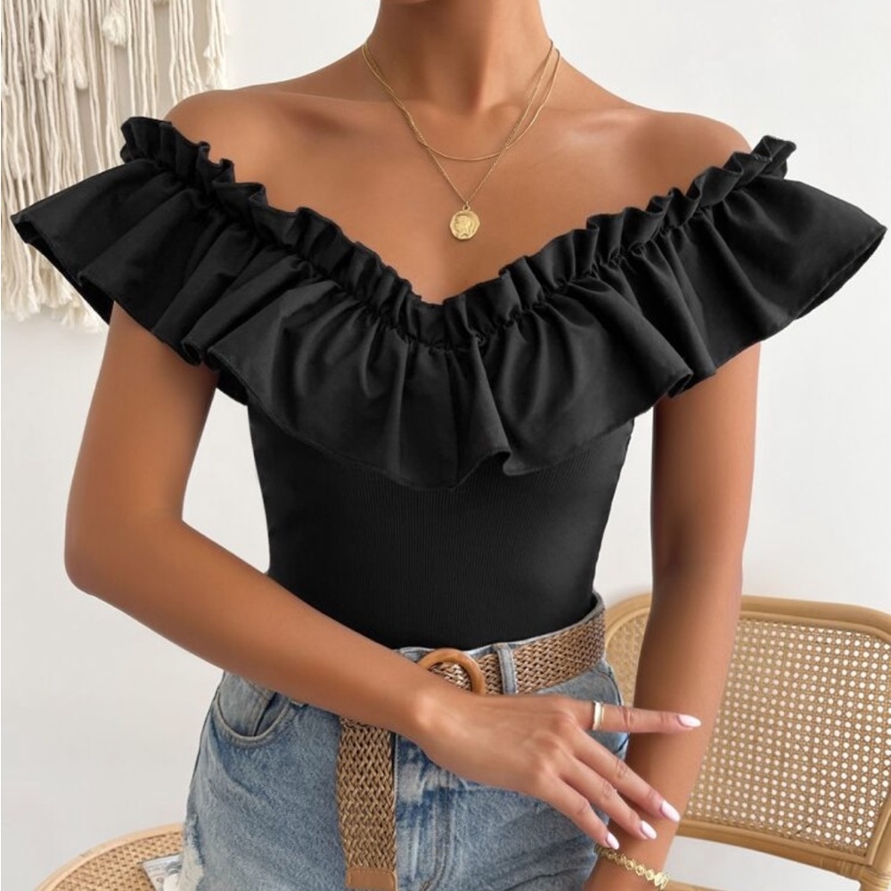 SHEIN Elegant Black Ruffle Sleeve Top